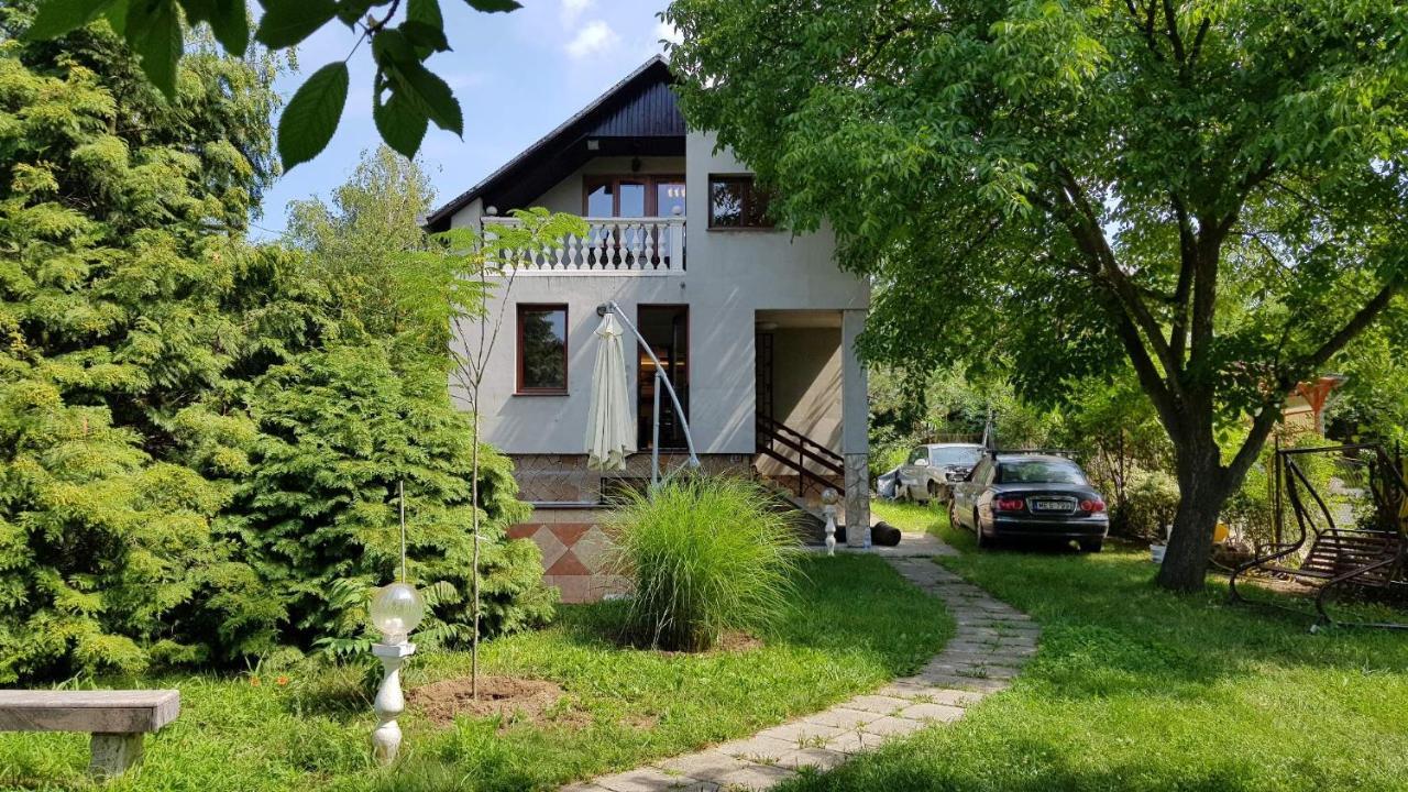 Holiday home Pilis Hills View Deluxe House With Pool & Ac Near Bp