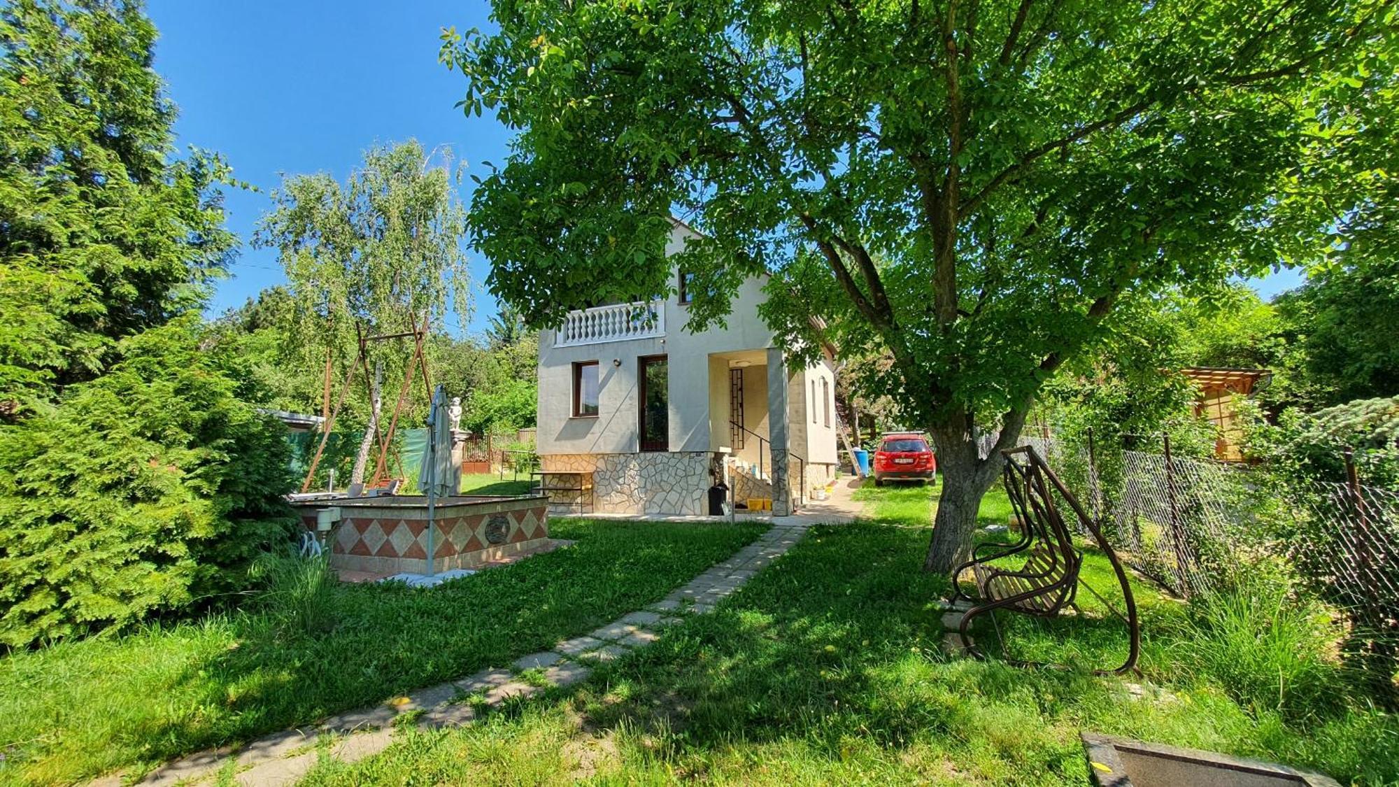 Pilis Hills View Deluxe House With Pool & Ac Near Bp Holiday home Pilisszentivan